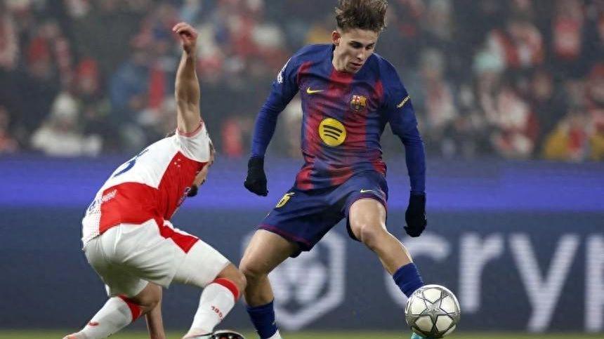 GA黄金甲-本赛季已参与20球!20岁中场炸裂崛起,成巴萨新核